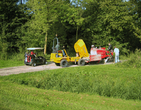 De aanleg van KoMex-paden op de golfbaan in Zeewolde.